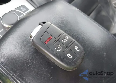 2018 Jeep Grand Cherokee Overland 4X4 из США, поврежденный, VIN 1C4RJFCG1JC510938